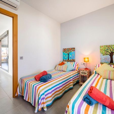 로쿠타스드마르 Atico Dentro De Casa Privada B&B 외부 사진
