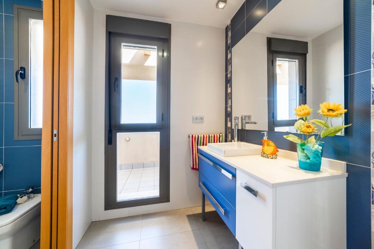 로쿠타스드마르 Atico Dentro De Casa Privada B&B 외부 사진